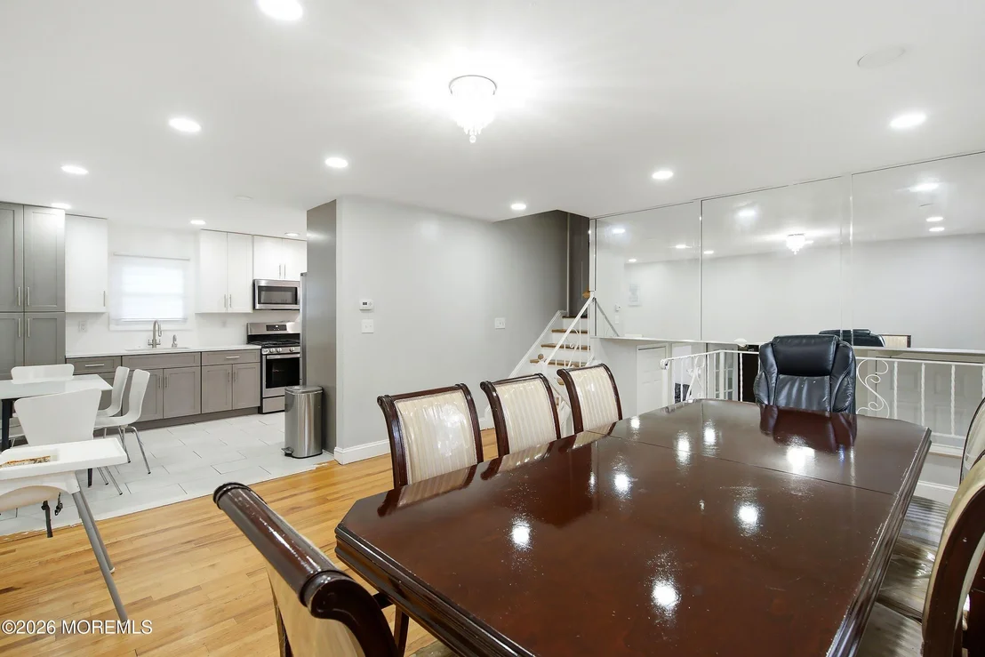 Photo of 18 Wyoming Drive