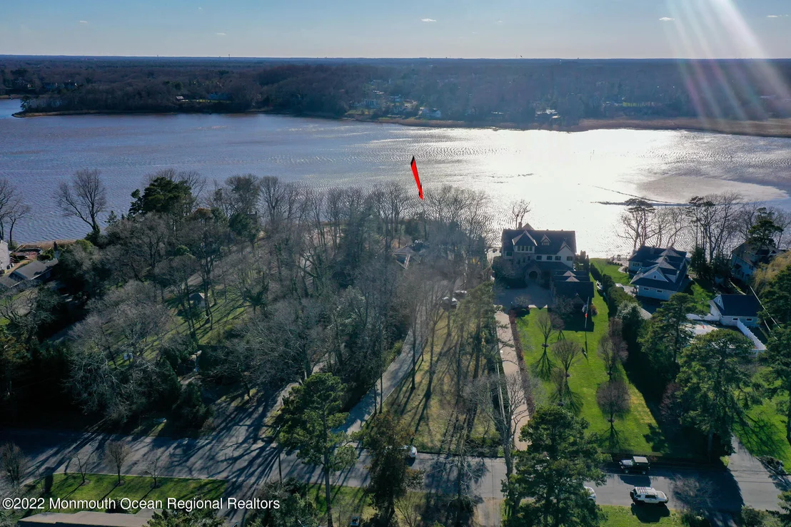 Photo of 2409 Riverside Terrace