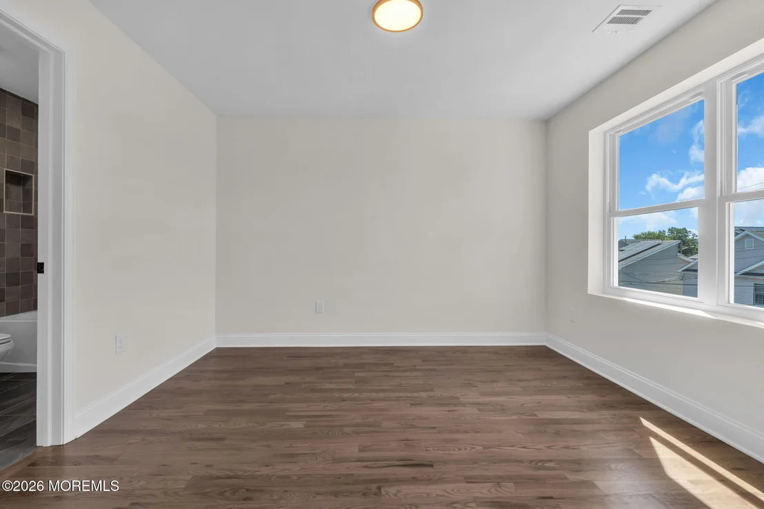 Photo of 917 5th Street