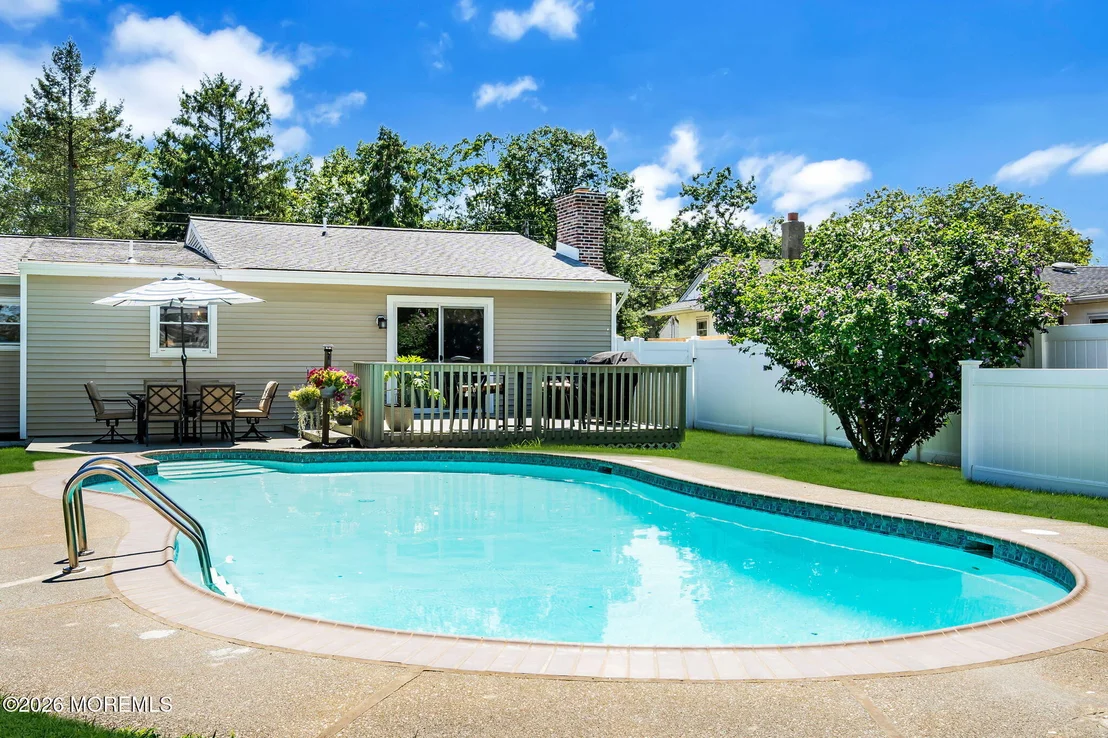 Photo of 1126 Overlook Drive