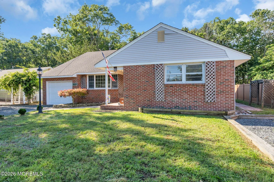 Photo of 141 Sunset Drive