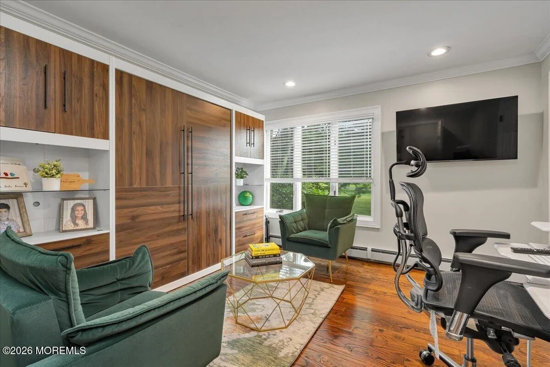 Photo of 48 Lakeside Avenue