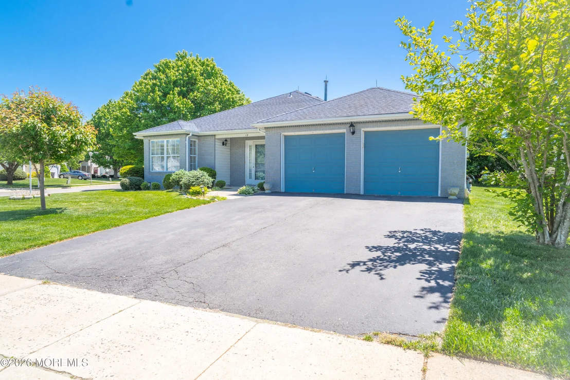 Photo of 19 Mayapple Drive