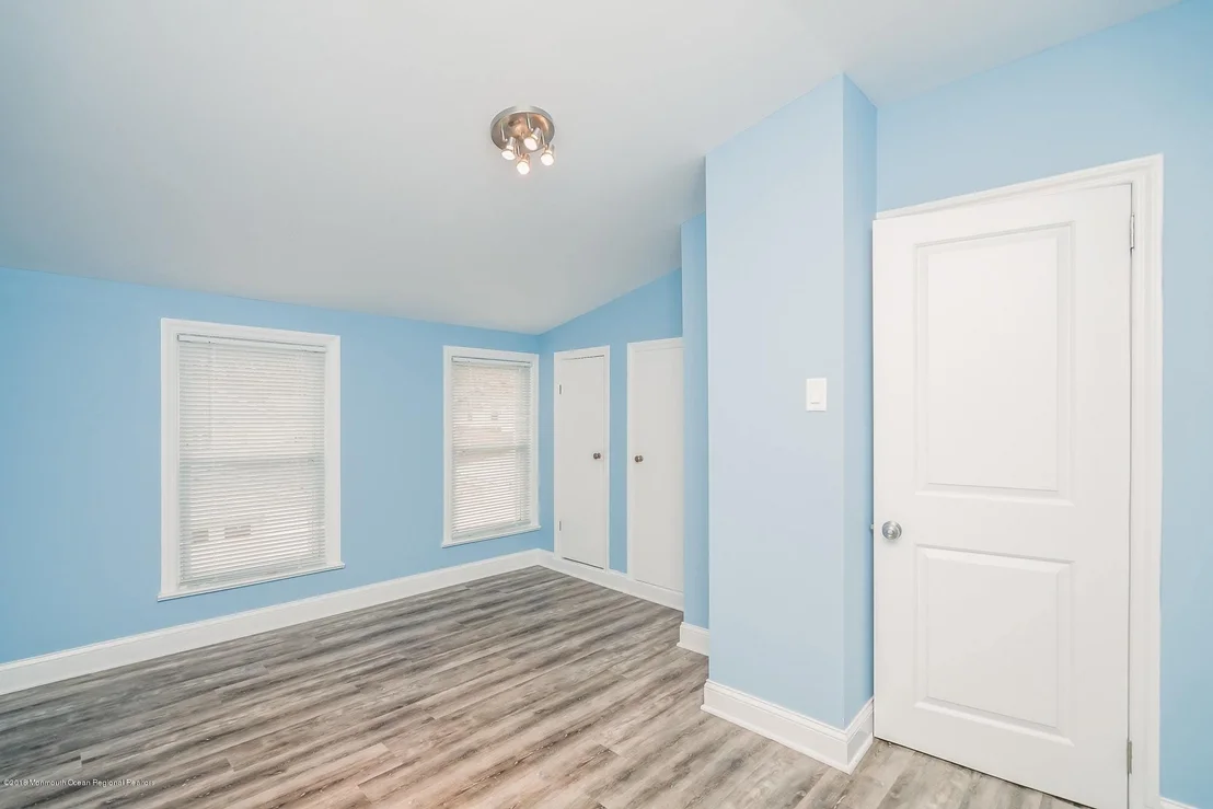 Photo of 1237 Briarwood Road