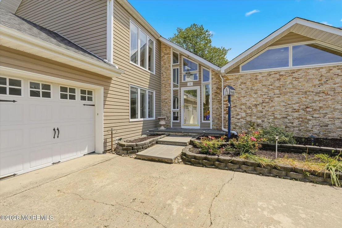 Photo of 14 Scheiber Drive