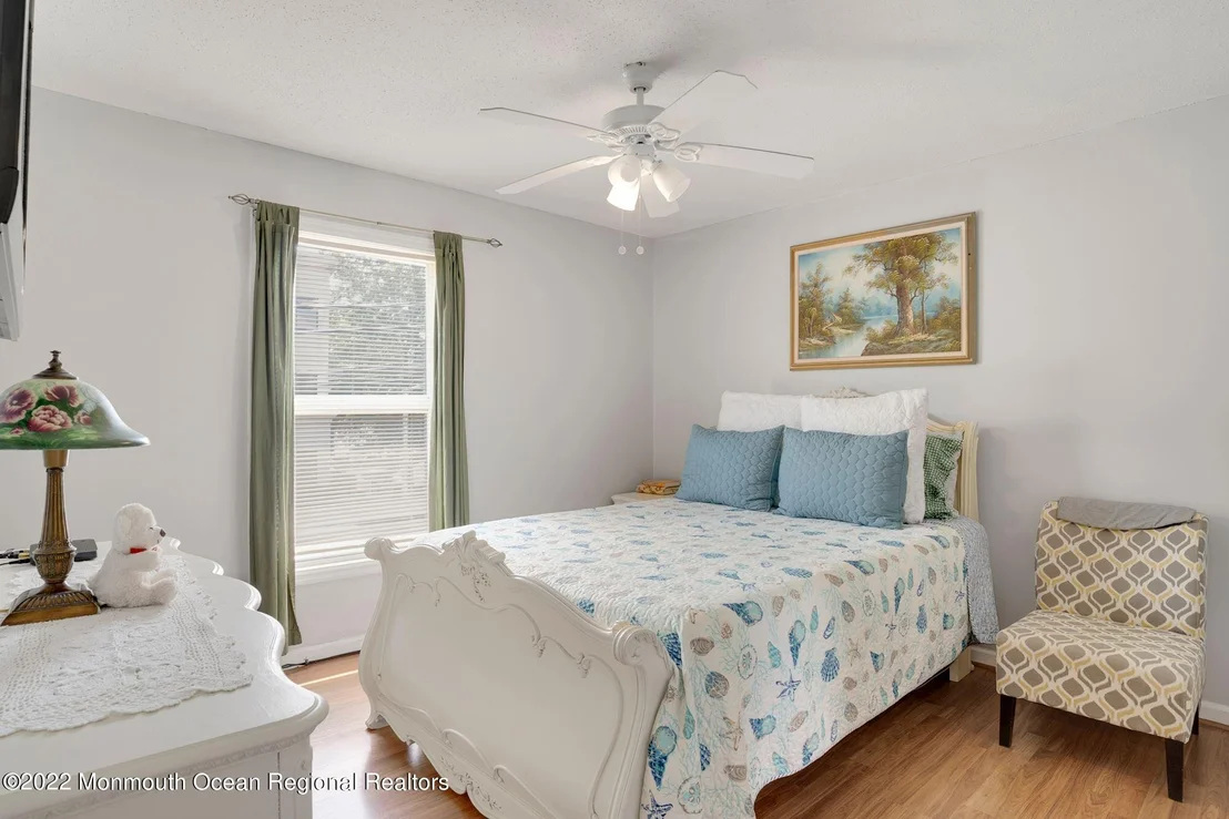 Photo of 2113 W Bangs Avenue