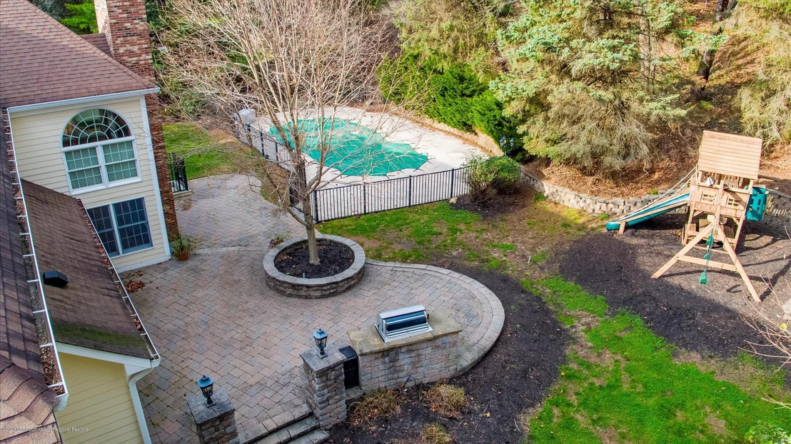 Photo of 7 Beverly Drive