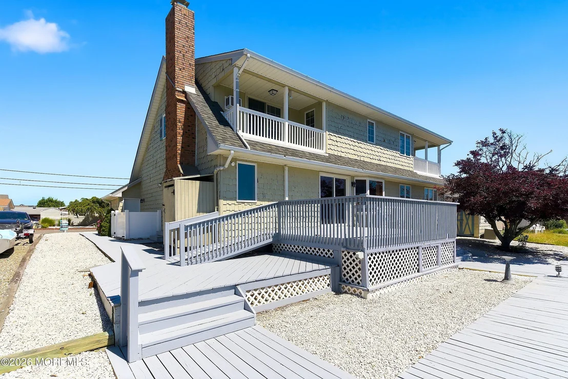 Photo of 832 Forepeak Drive