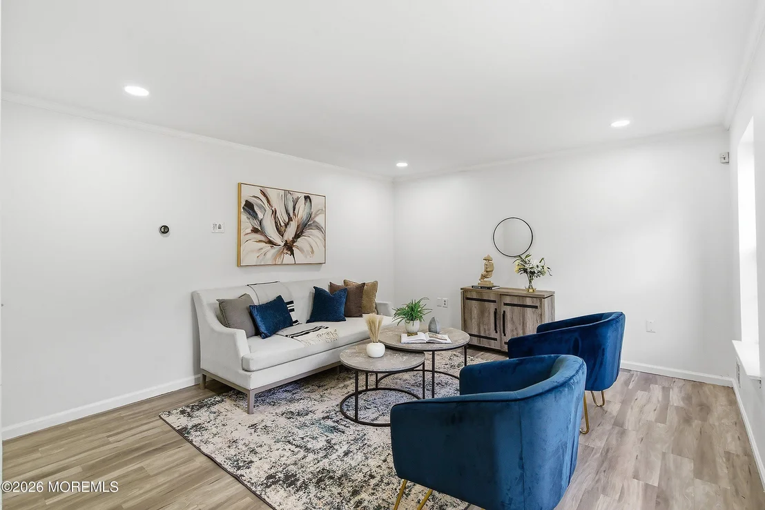 Photo of 565 Buttonwood Drive