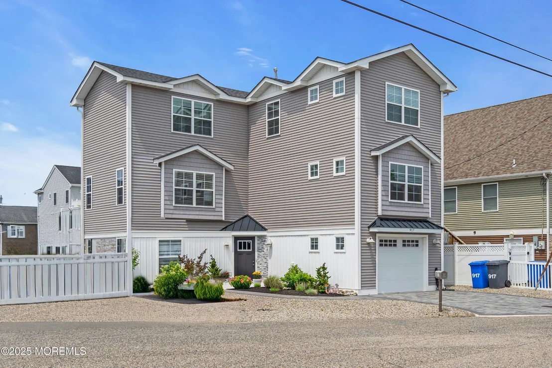 Photo of 917 Jane Drive