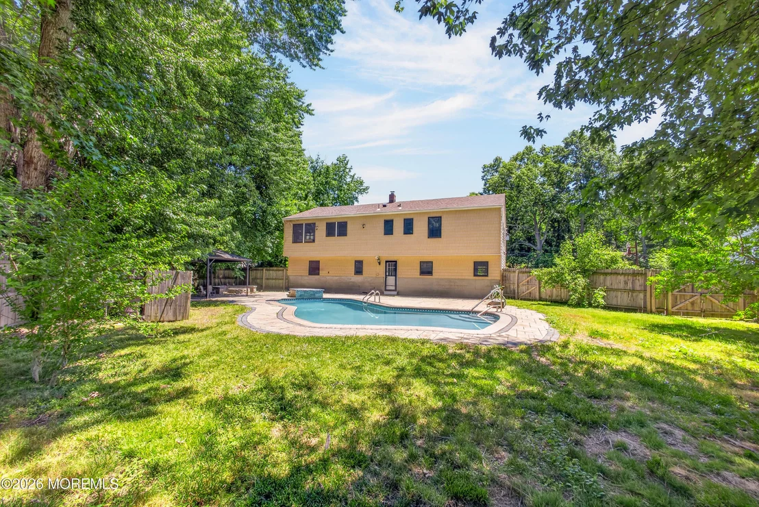 Photo of 6 Fieldstone Lane