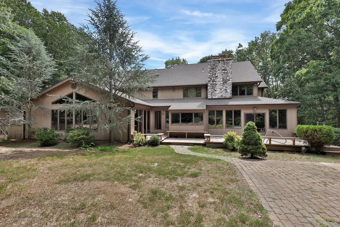 Photo of 2114 Shadowbrook Drive