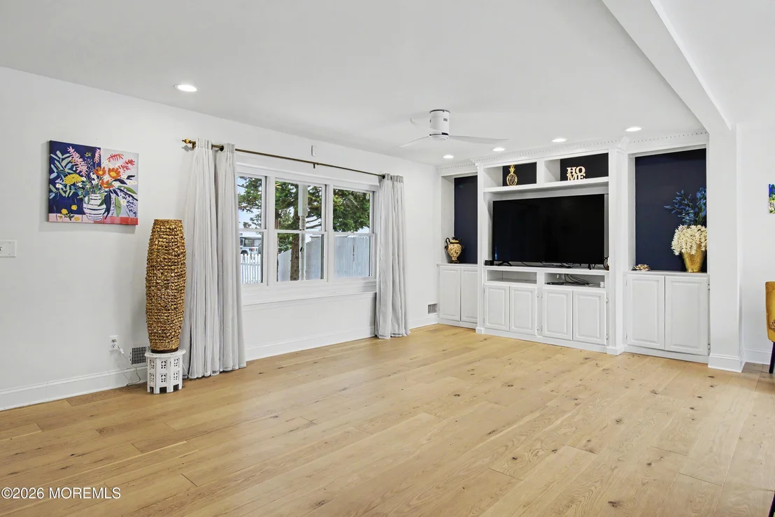 Photo of 502 Yew Drive