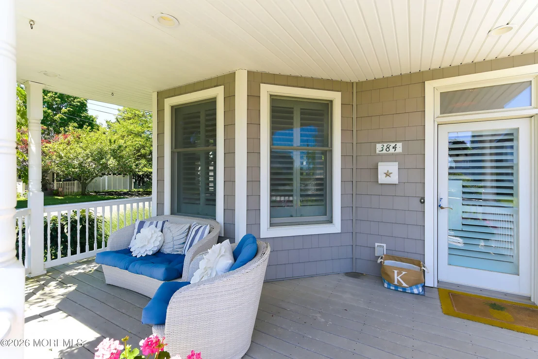 Photo of 384 Pine Avenue