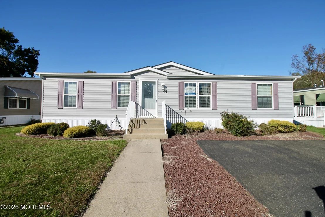 Photo of 44 Silvermeade Drive