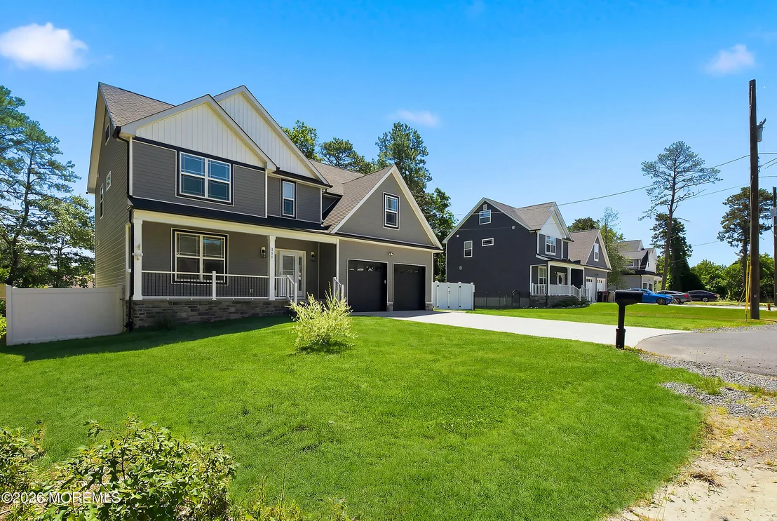 Photo of 295 Coolidge Avenue