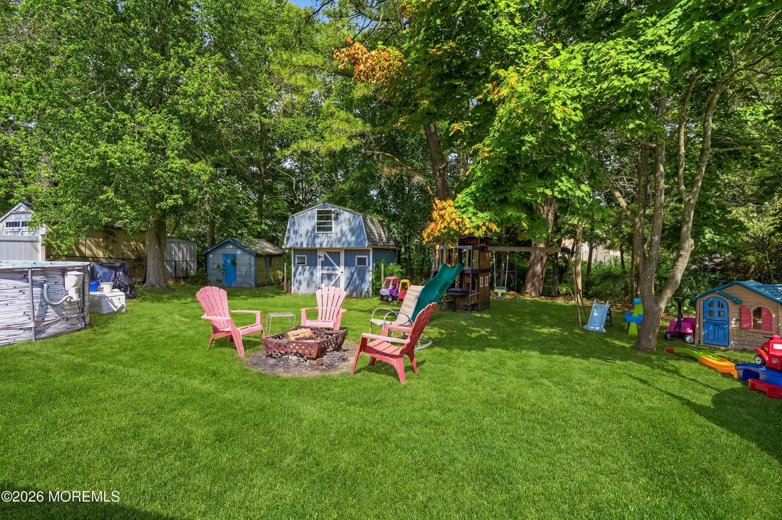 Photo of 1437 Jay Street