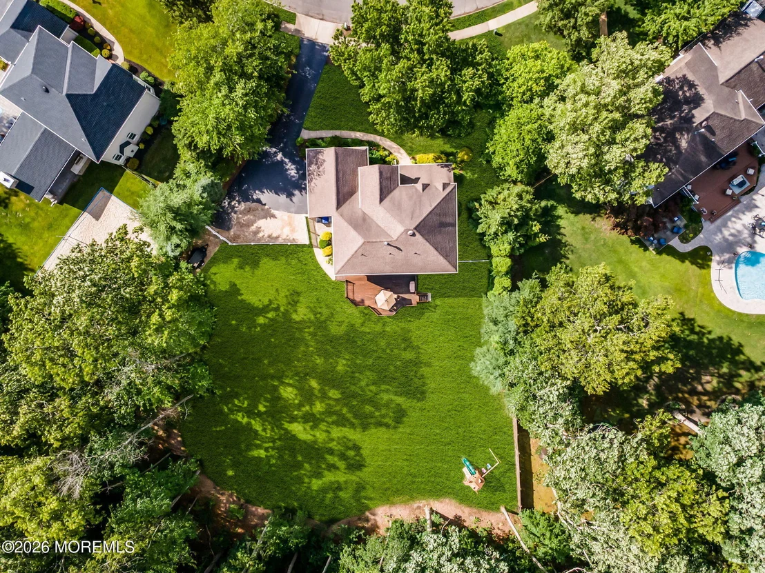 Photo of 2093 Overbrook Drive