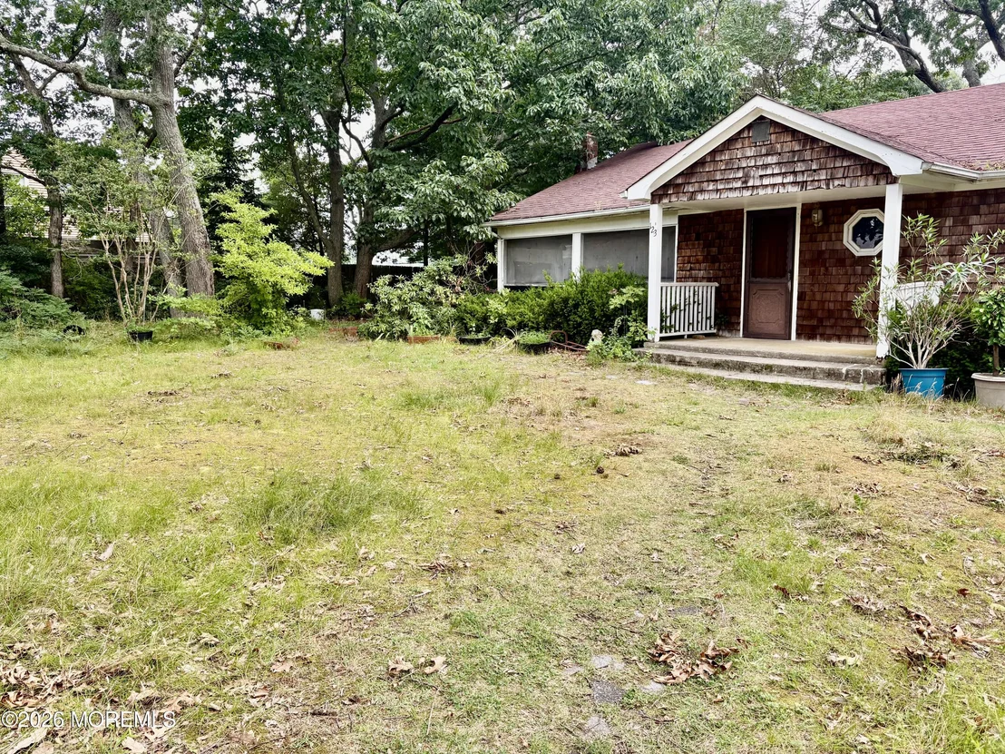 Photo of 123 Algonquin Trail