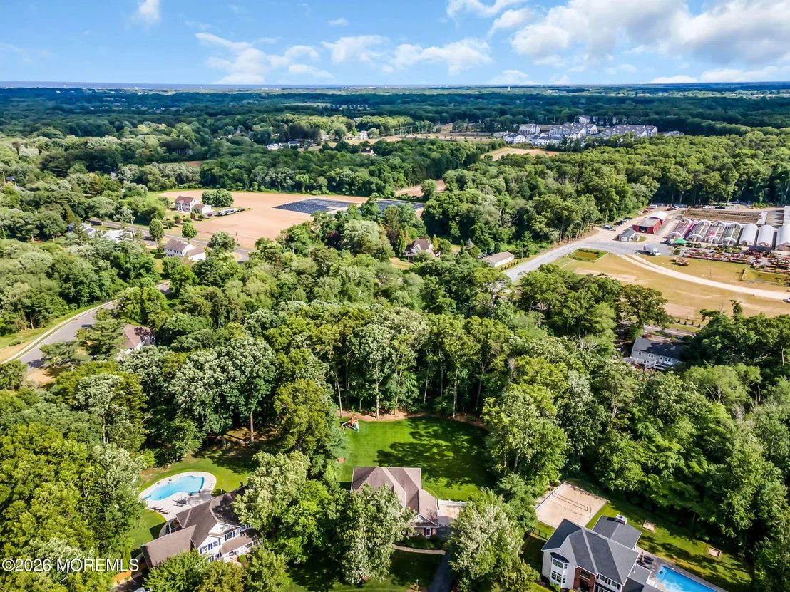 Photo of 2093 Overbrook Drive
