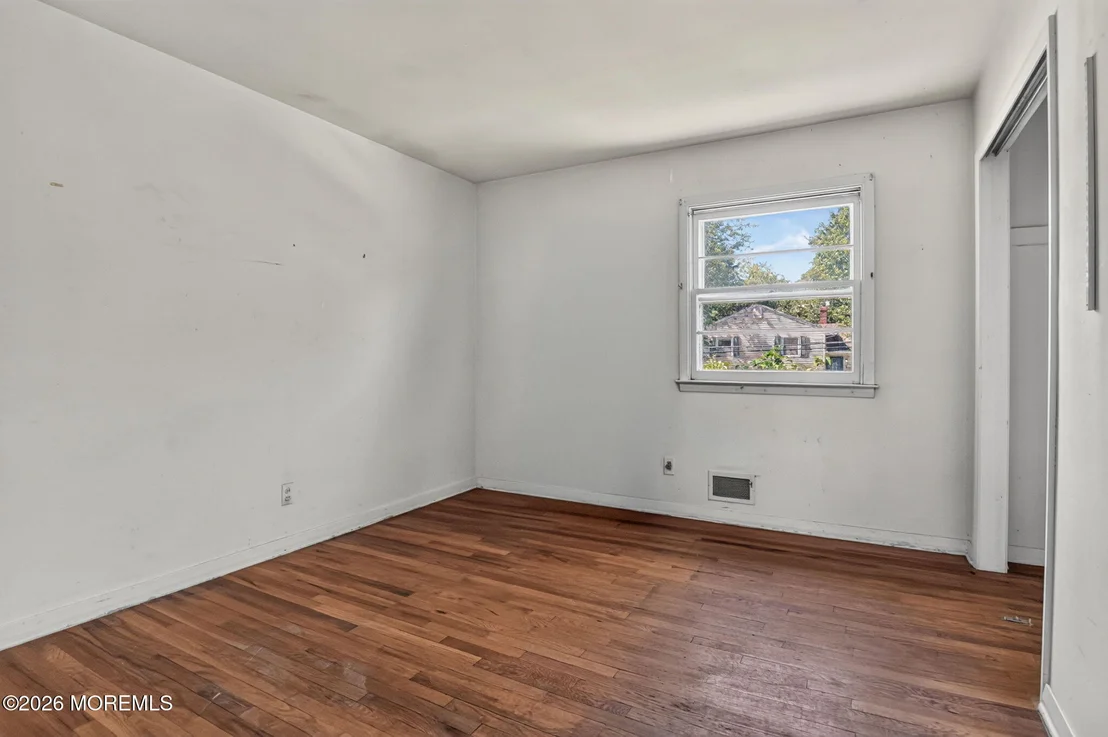 Photo of 110 Iris Drive
