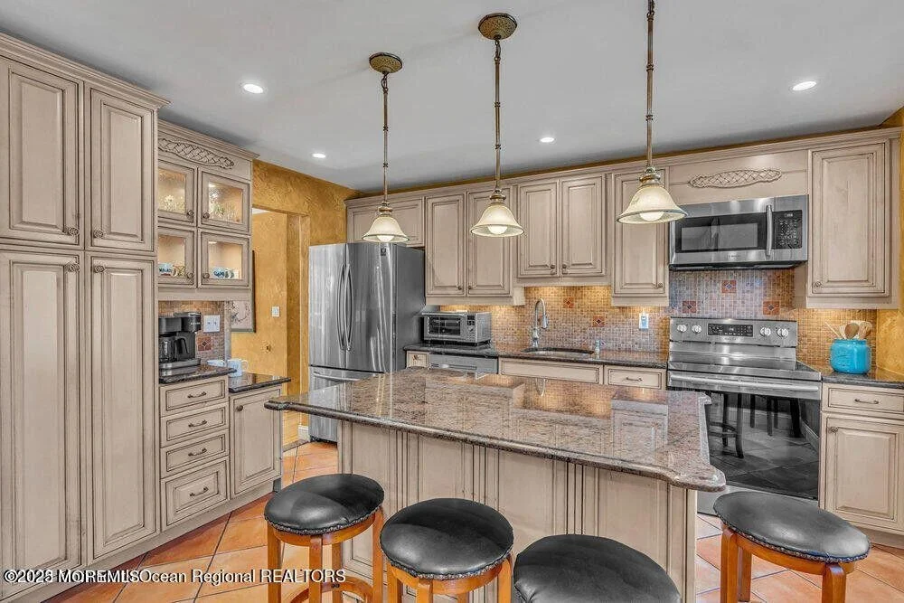 Photo of 541 Frank Applegate Road