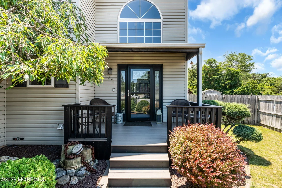 Photo of 124 Atrium Drive