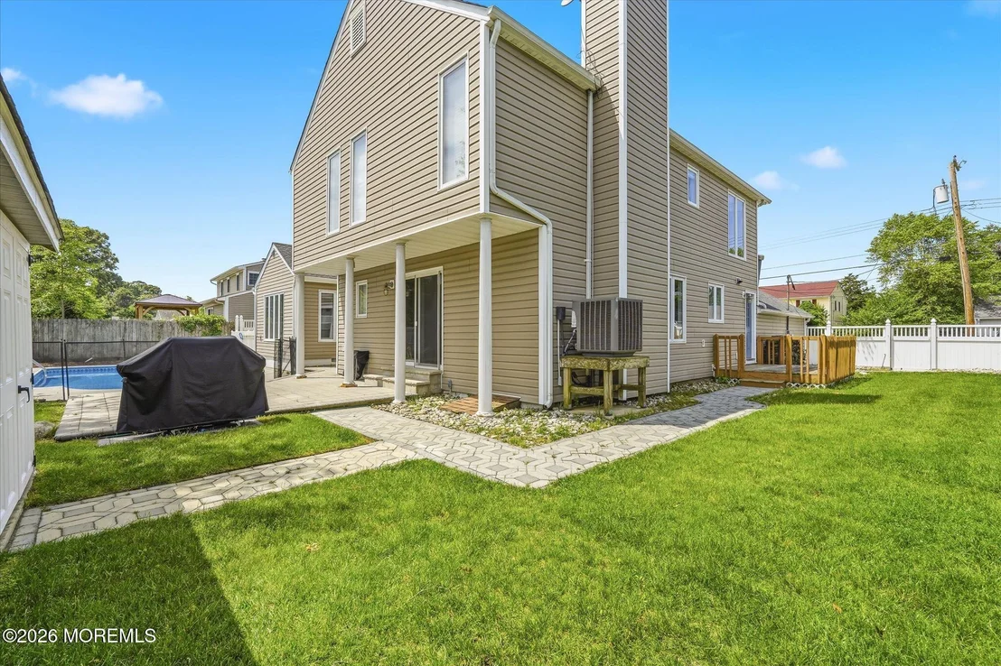 Photo of 14 Scheiber Drive