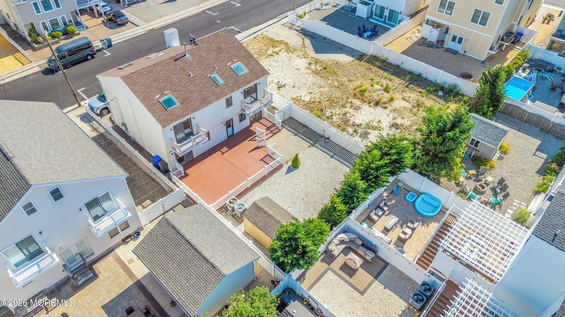 Photo of 3 7th Avenue