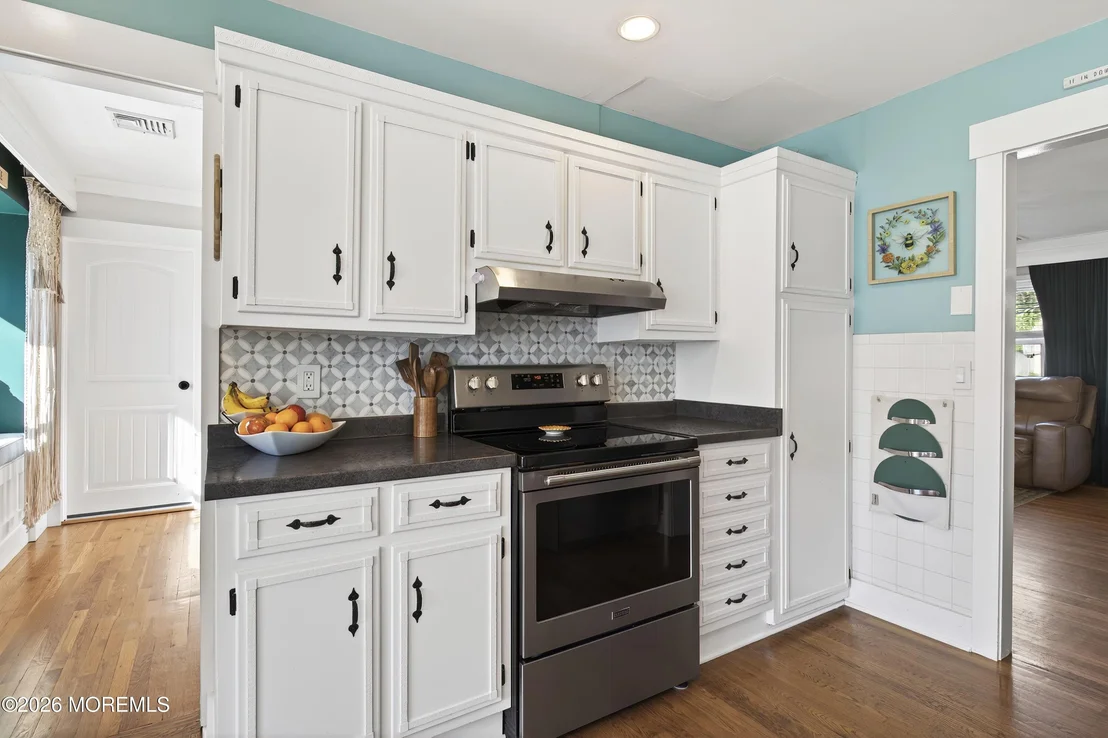Photo of 105 Cranbury Road