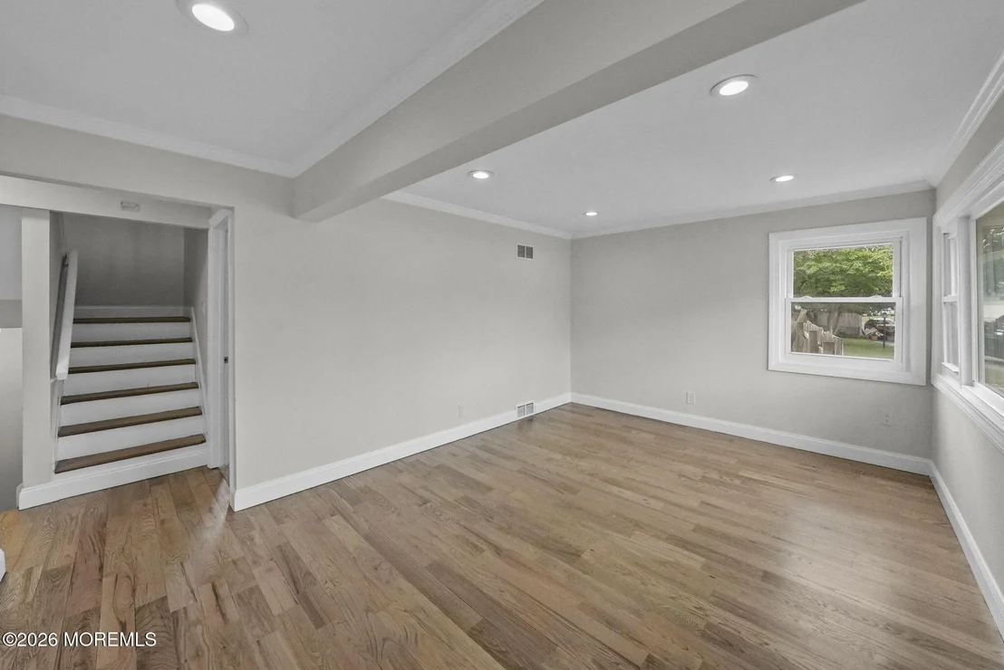 Photo of 105 Roosevelt Drive