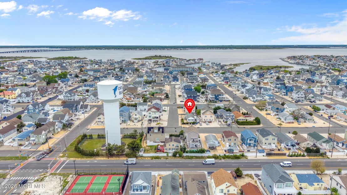 Photo of 202 5th Avenue