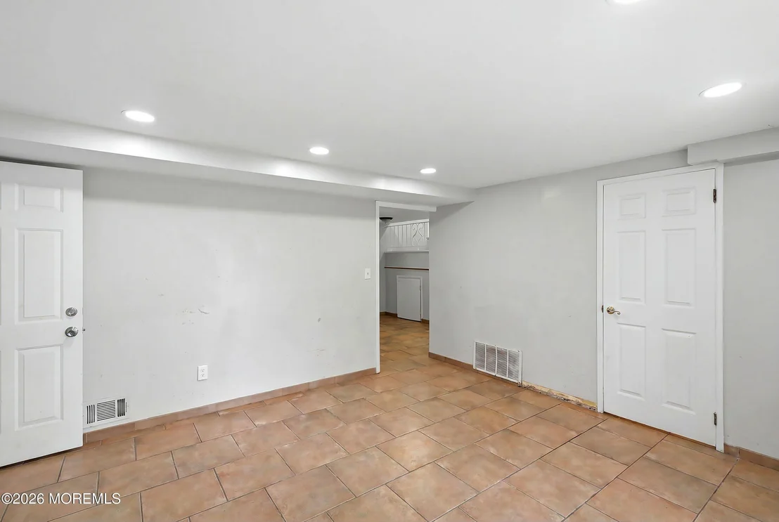 Photo of 18 Wyoming Drive