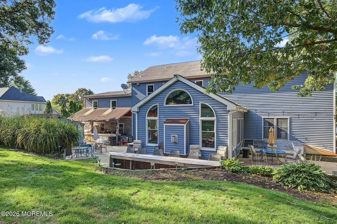 Photo of 711 Tall Oaks Drive