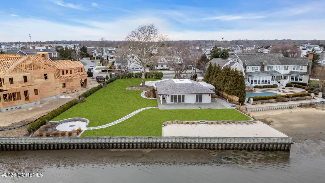 Photo of 22 Crescent Drive