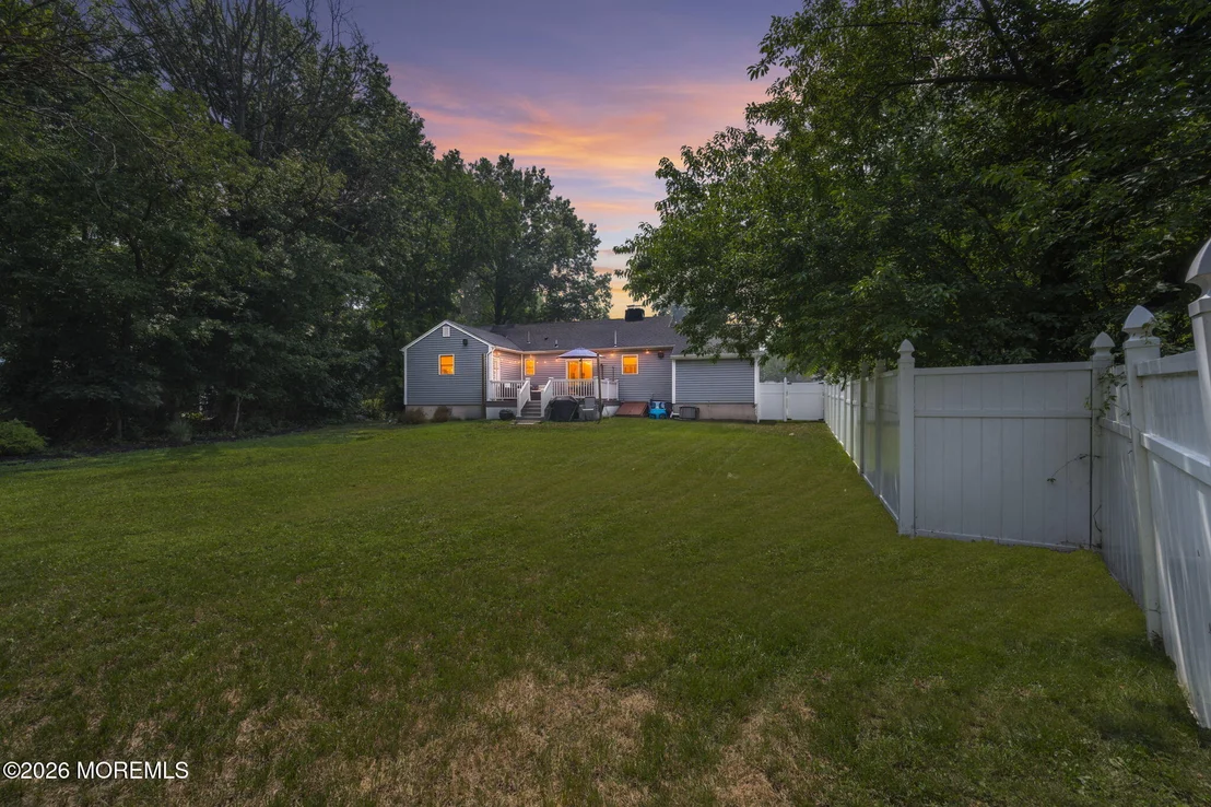 Photo of 213 Lloyd Road