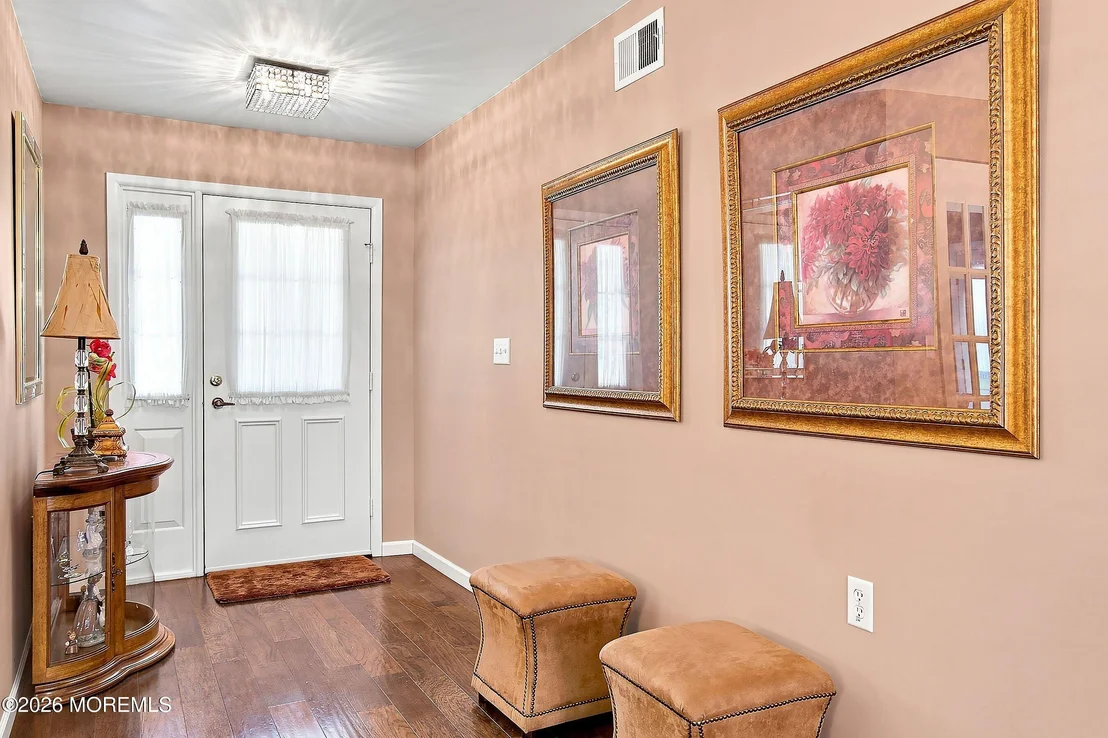 Photo of 669B Buckingham Drive