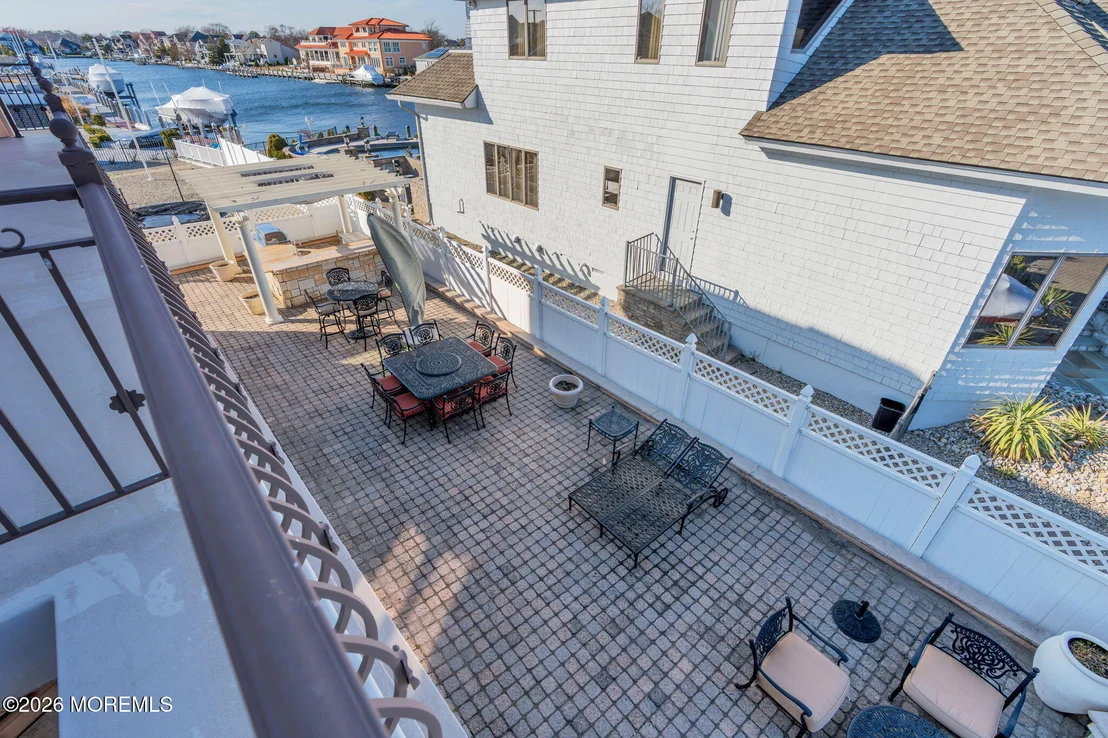 Photo of 342 Aldo Drive