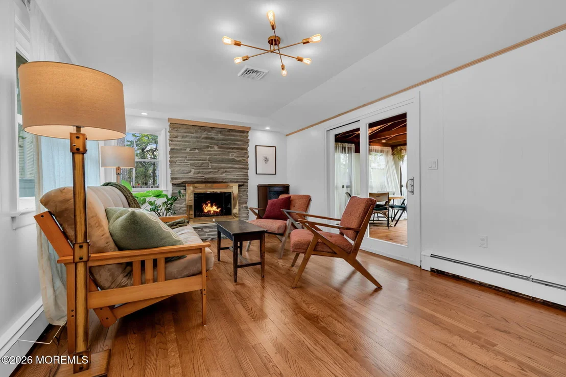 Photo of 704 Barberry Drive