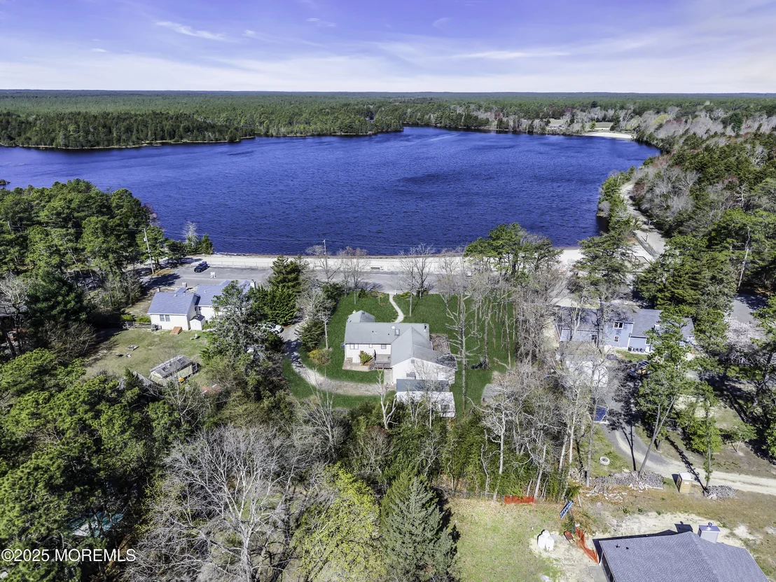 Photo of 2425 Lake Drive
