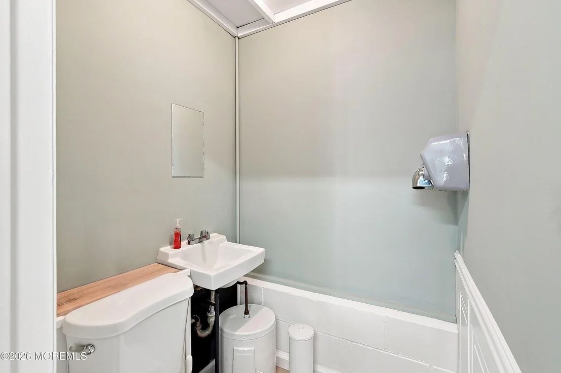 Photo of 213 Lorraine Place