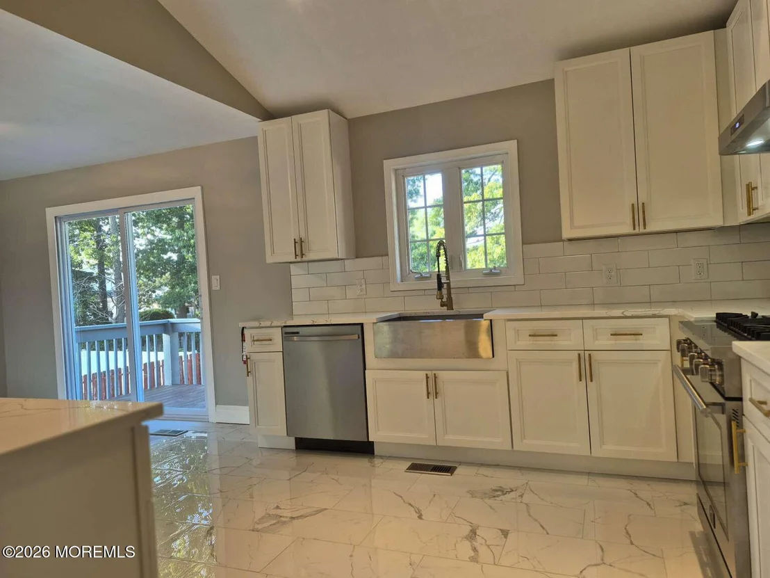 Photo of 436 Leanora Street
