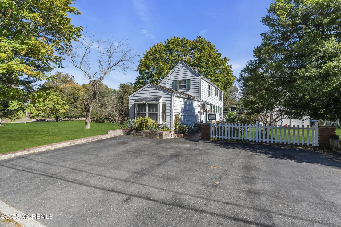 Photo of 33 Swartzel Drive