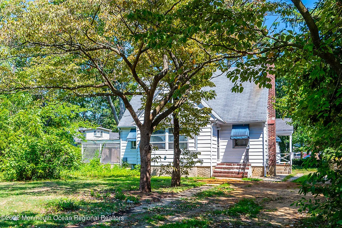 Photo of 2565 Hooper Avenue
