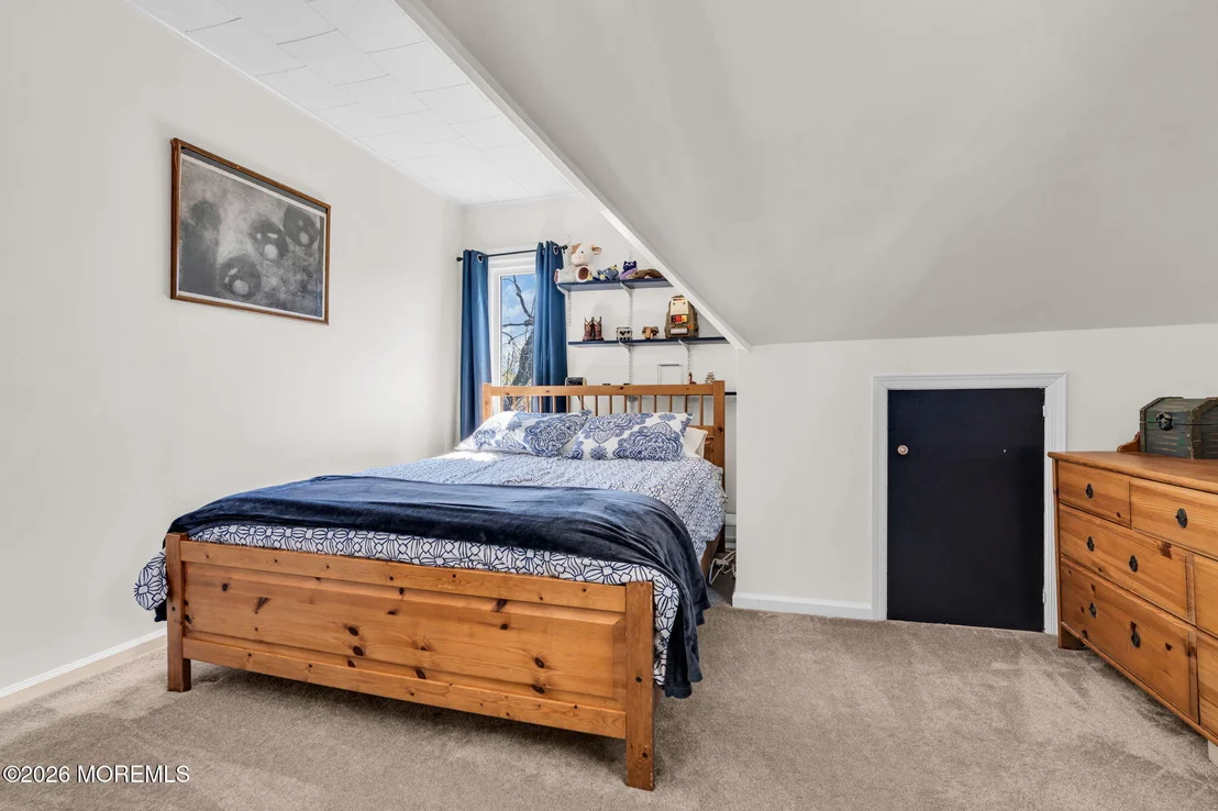 Photo of 531 Locust Point Road