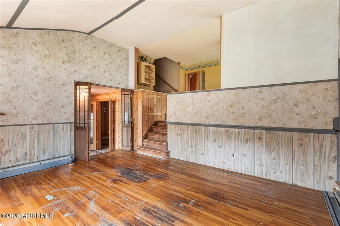 Photo of 20 Eisele Avenue