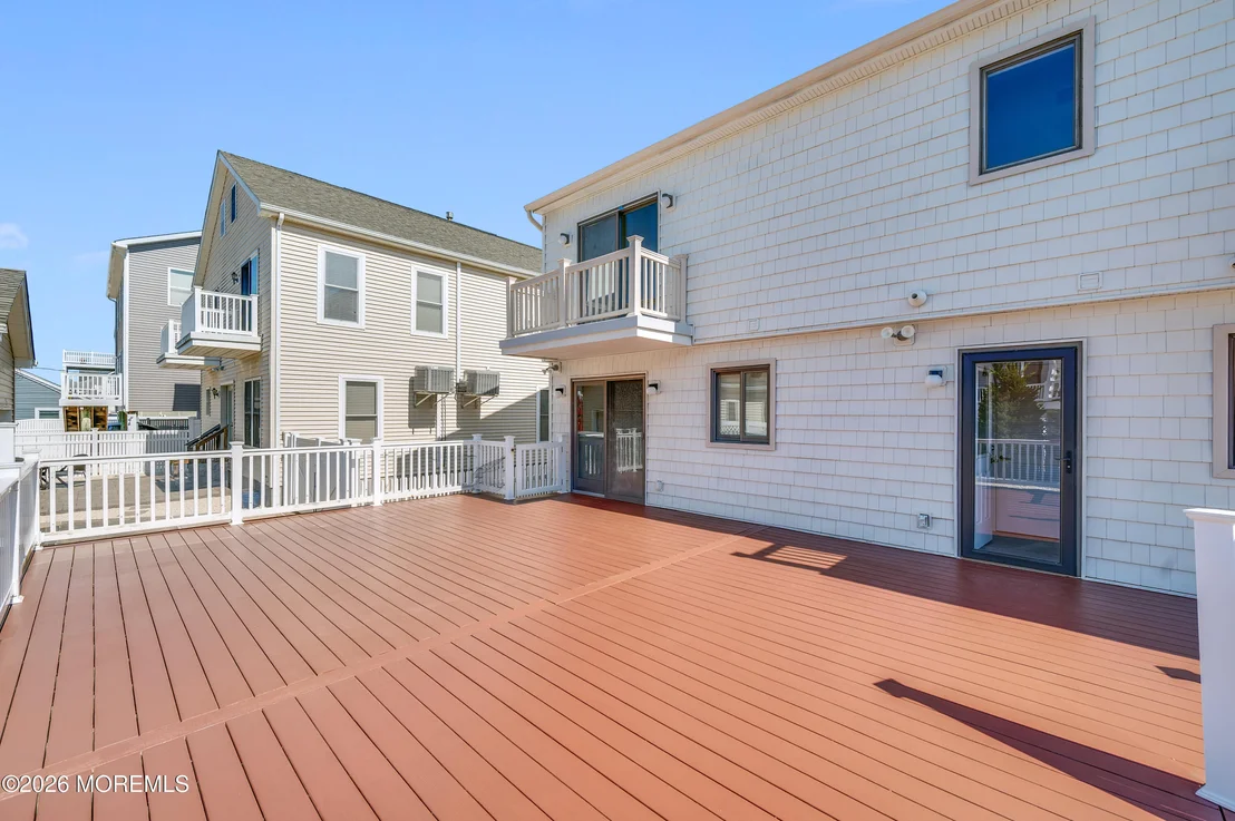 Photo of 3 7th Avenue