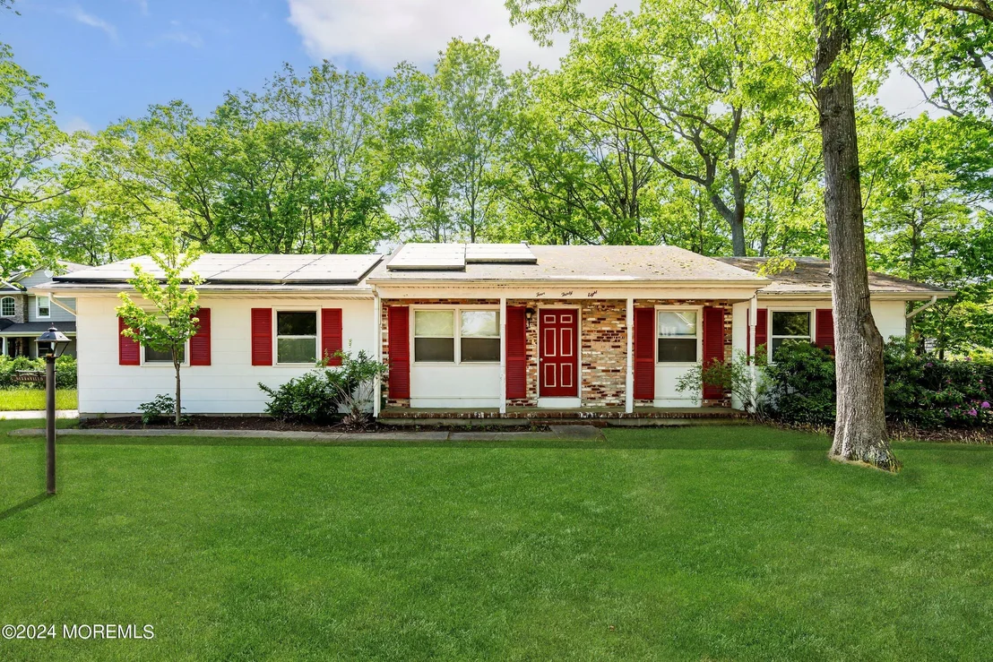 Photo of 438 Carr Street