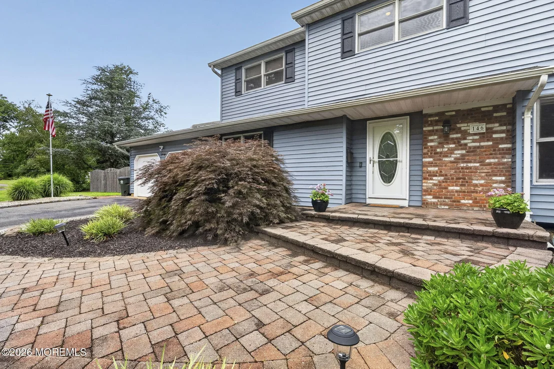 Photo of 146 Juniper Drive