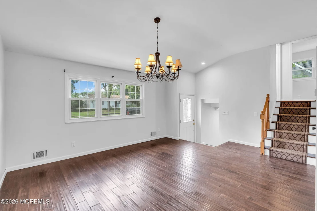 Photo of 995 Hunt Drive